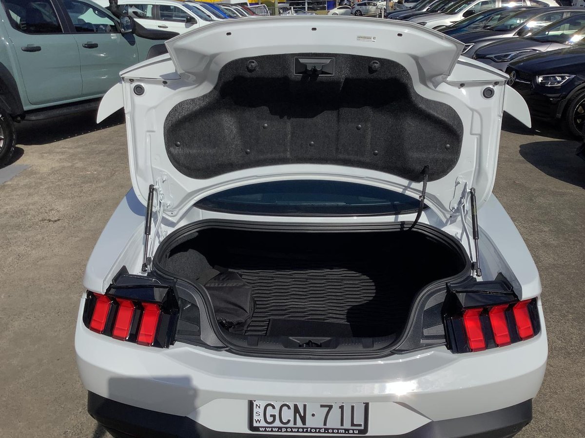 2025 Ford Mustang Ecoboost FO MY25 image 12