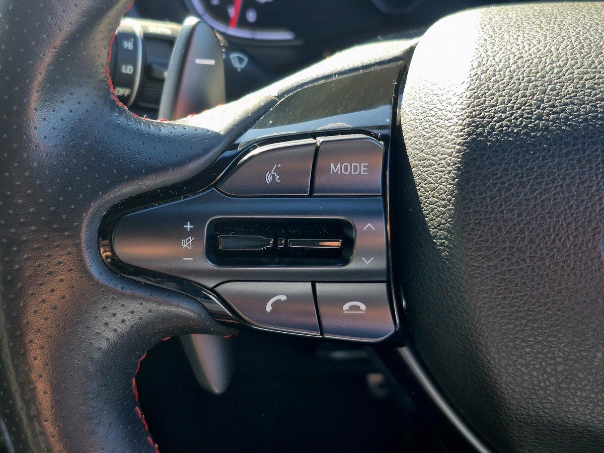 2020 Hyundai iLoad image 15