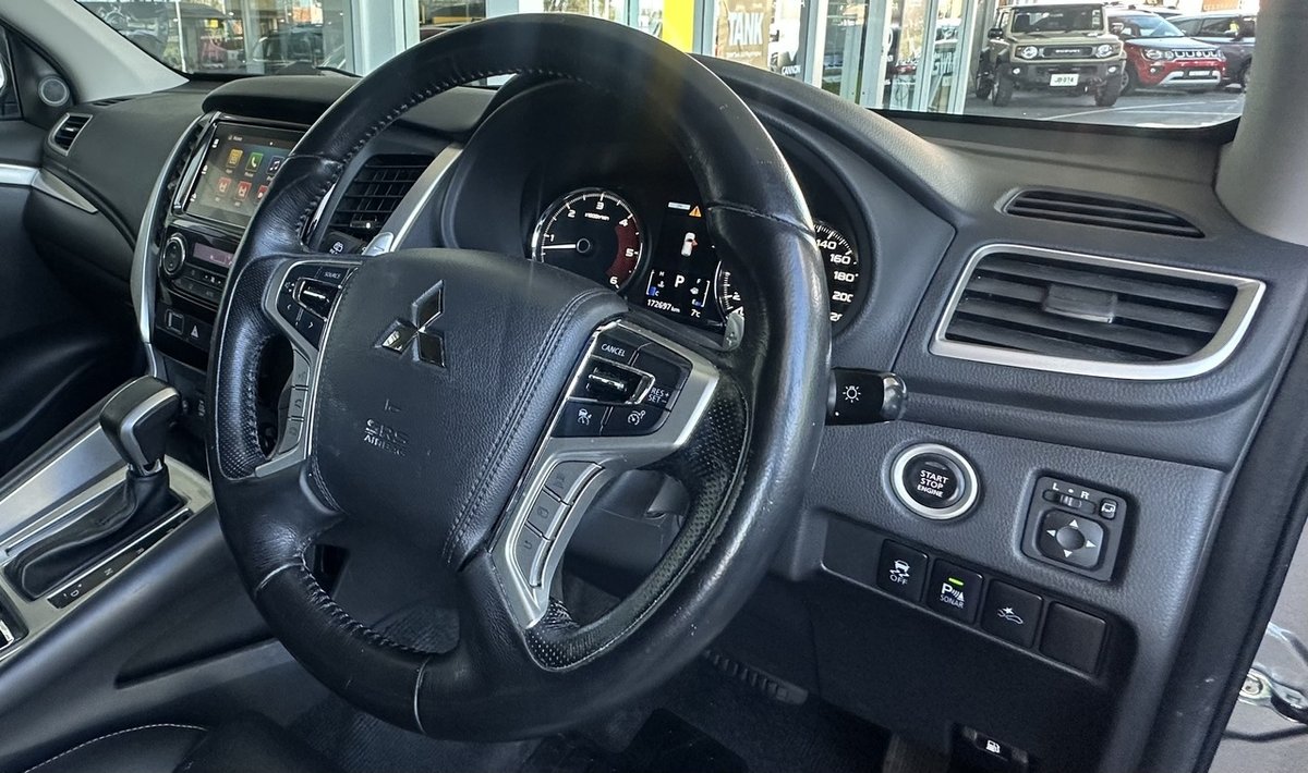 2019 Mitsubishi Pajero Sport Black Edition QE MY19 4X4 Dual Range image 14