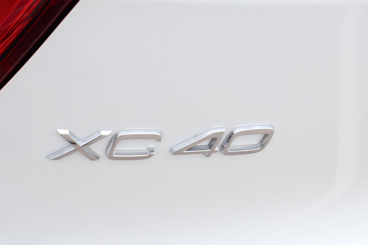 2021 Volvo XC40 T4 Inscription MY22 AWD image 10
