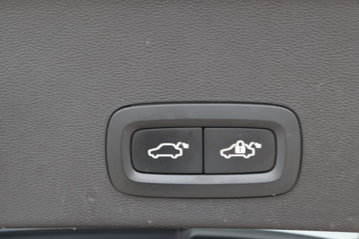 2021 Volvo XC40 T4 Inscription MY22 AWD image 14