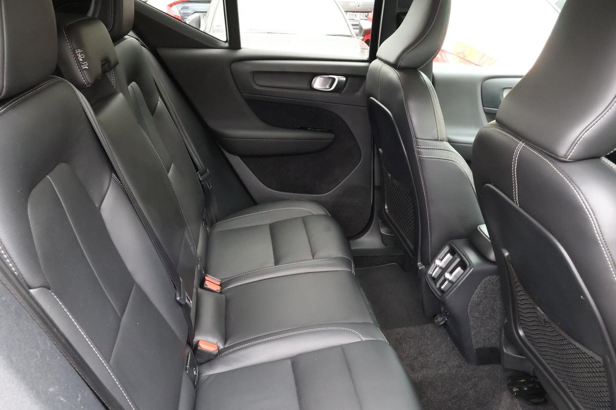 2021 Volvo XC40 T4 Inscription MY22 AWD image 17
