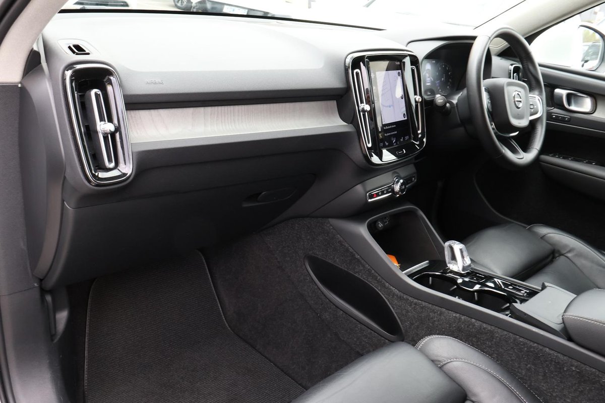 2021 Volvo XC40 T4 Inscription MY22 AWD image 18