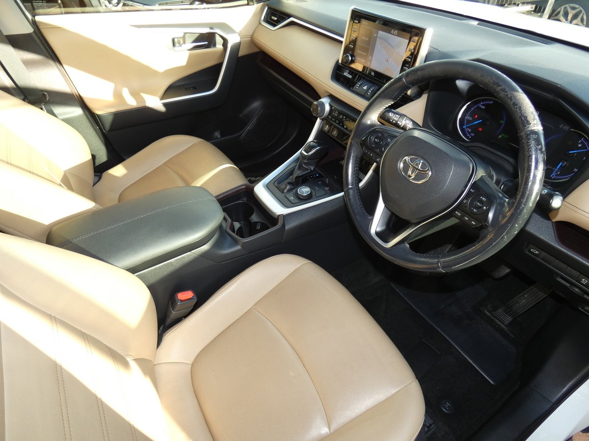 2019 Toyota RAV4 Cruiser AXAH54R 4X4 On Demand image 11