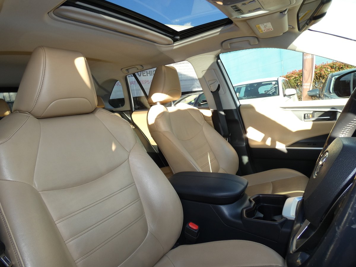 2019 Toyota RAV4 Cruiser AXAH54R 4X4 On Demand image 18