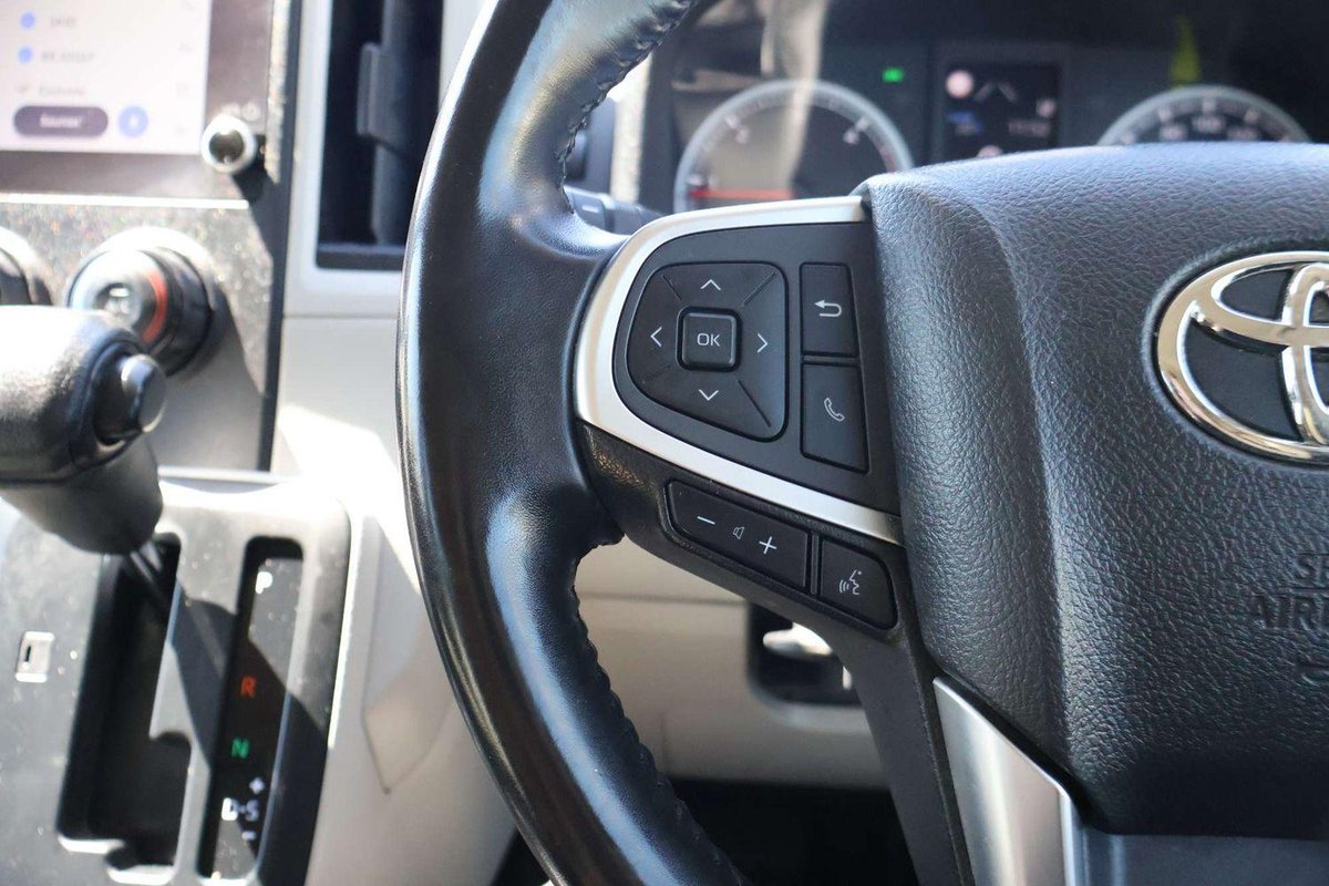 2024 Toyota Hiace GDH300R image 15