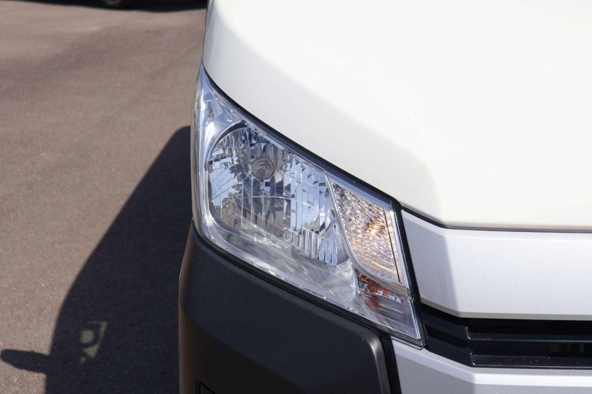 2024 Toyota Hiace GDH300R image 8