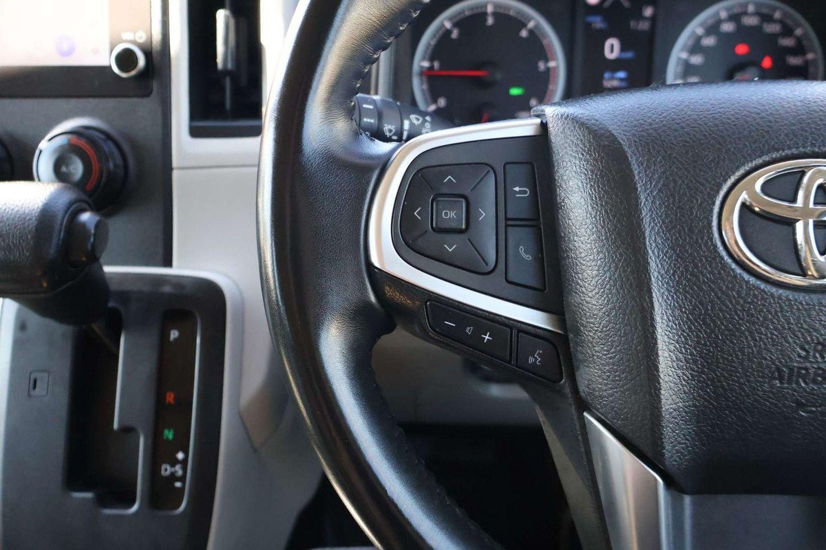 2024 Toyota Hiace GDH300R image 16