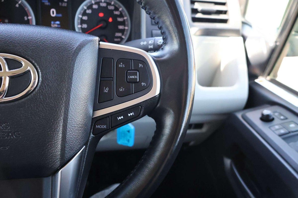 2024 Toyota Hiace GDH300R image 17