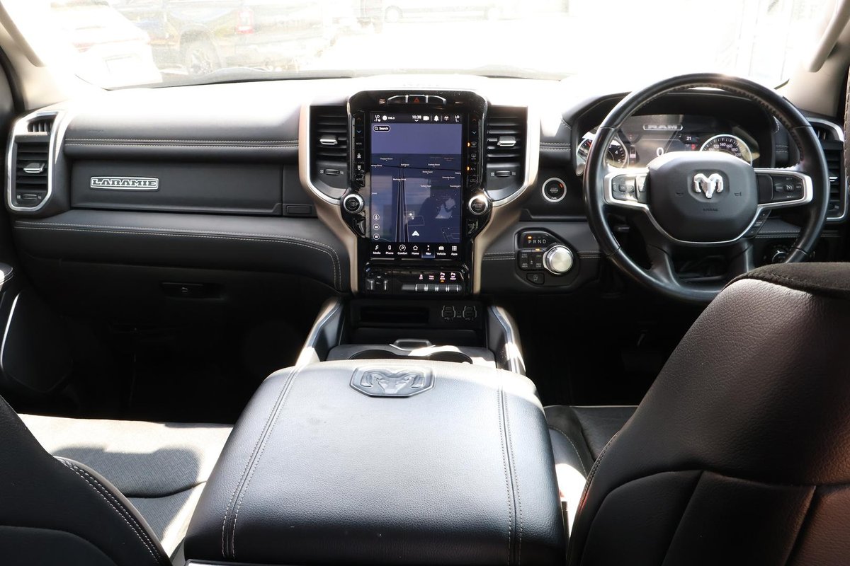 2022 RAM 1500 Laramie DT MY22 4X4 Dual Range image 27