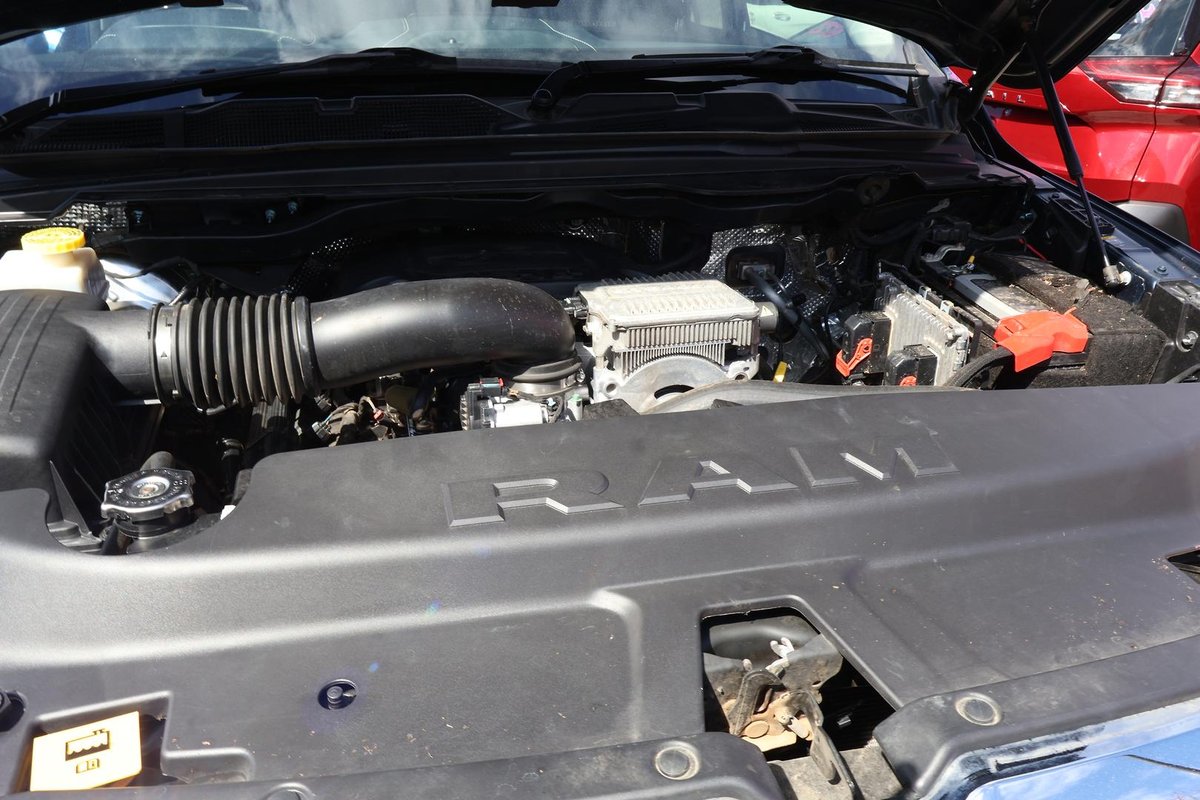 2022 RAM 1500 Laramie DT MY22 4X4 Dual Range image 18