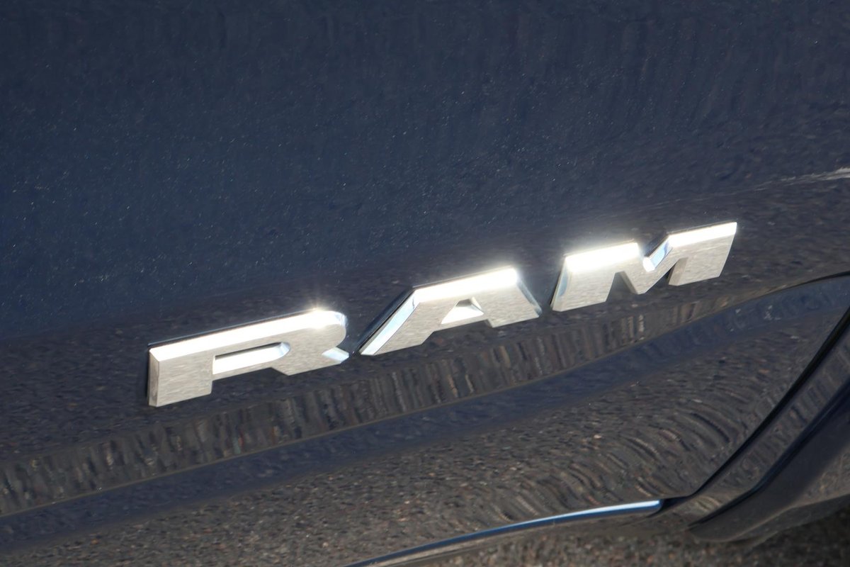 2022 RAM 1500 Laramie DT MY22 4X4 Dual Range image 8