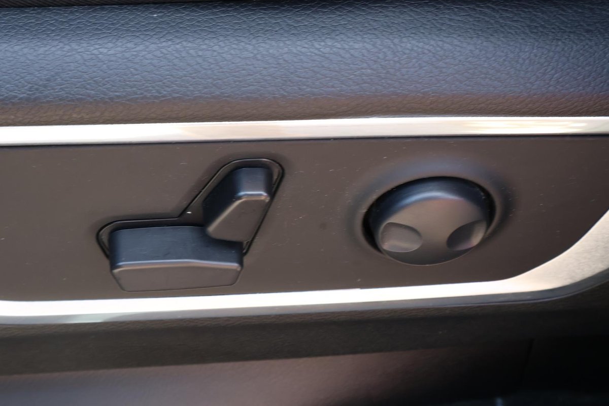 2022 RAM 1500 Laramie DT MY22 4X4 Dual Range image 24