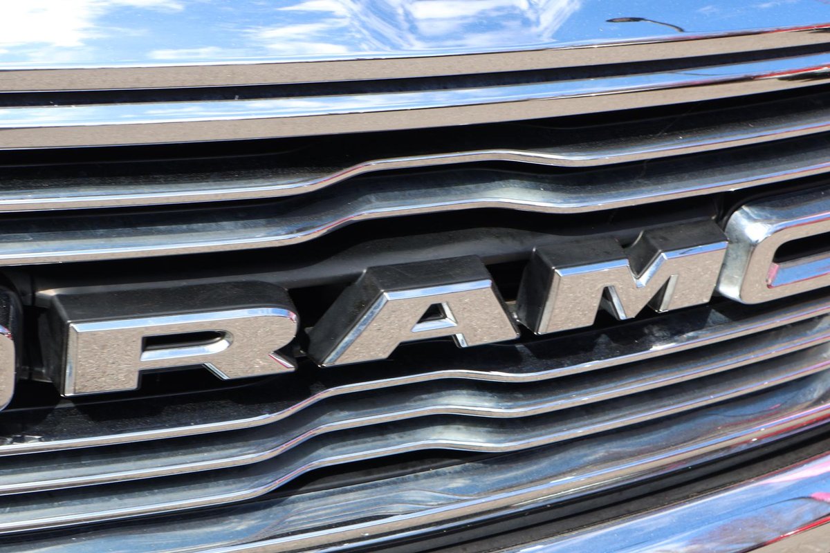 2022 RAM 1500 Laramie DT MY22 4X4 Dual Range image 11
