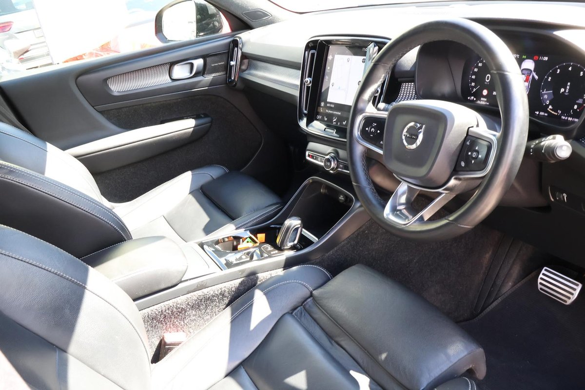 2021 Volvo XC40 T5 R-Design MY21 AWD image 16