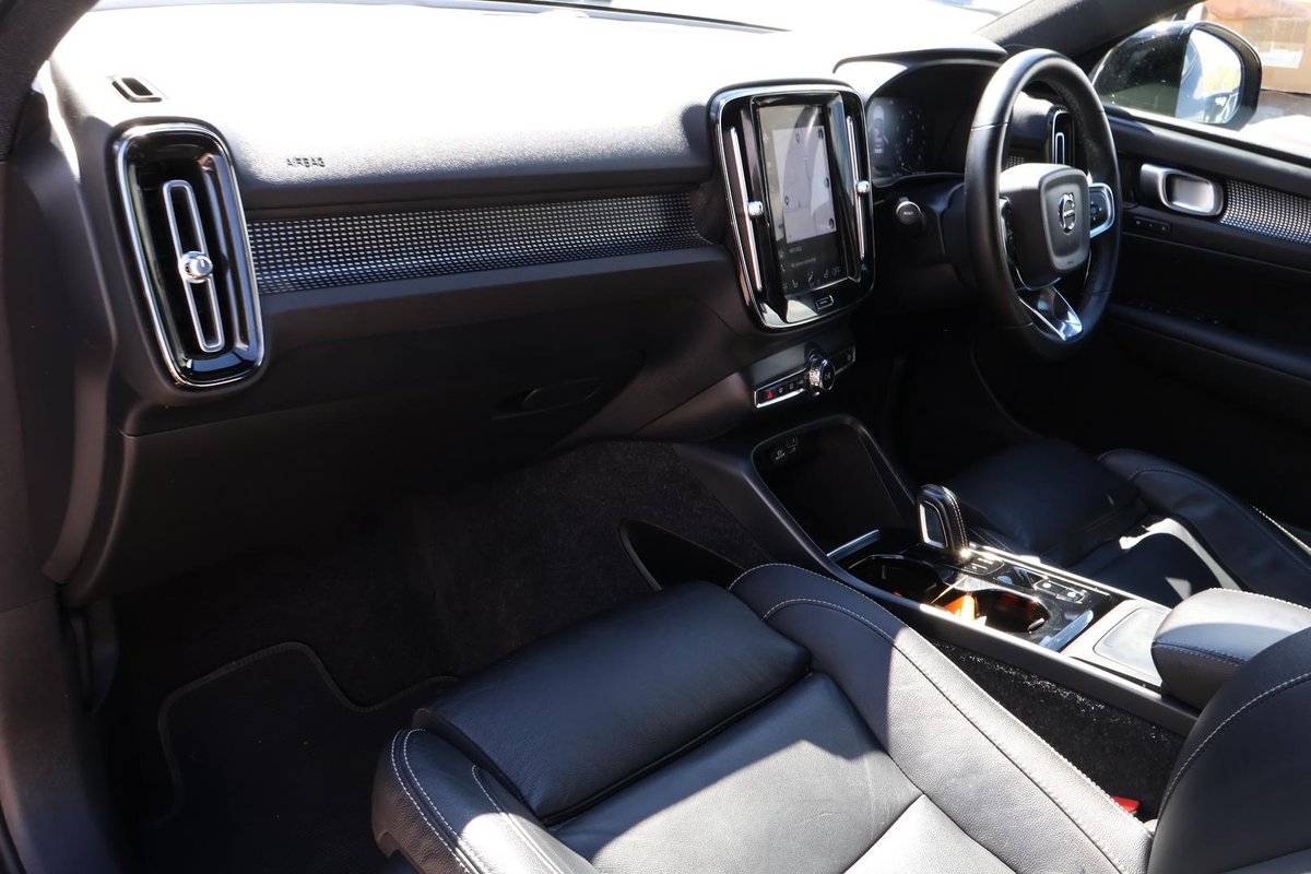 2021 Volvo XC40 T5 R-Design MY21 AWD image 19
