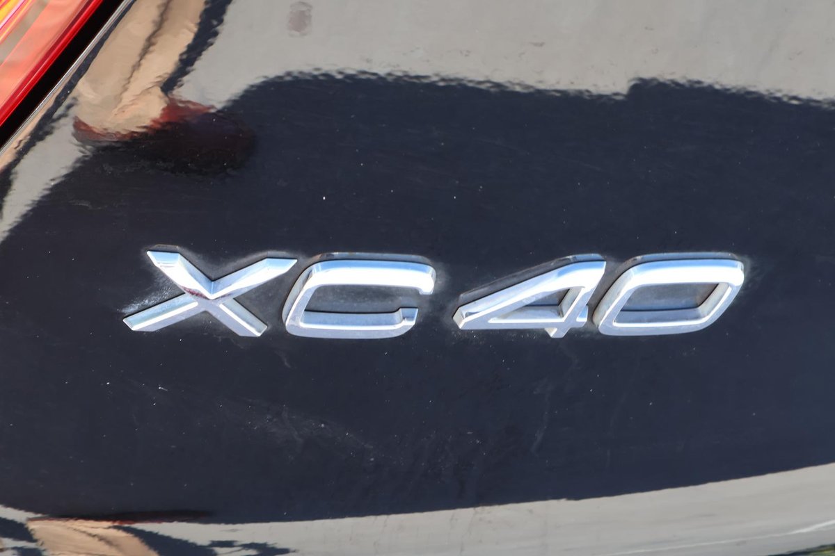 2021 Volvo XC40 T5 R-Design MY21 AWD image 10