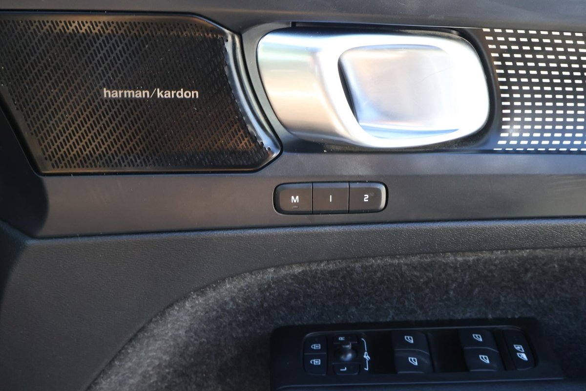2021 Volvo XC40 T5 R-Design MY21 AWD image 35