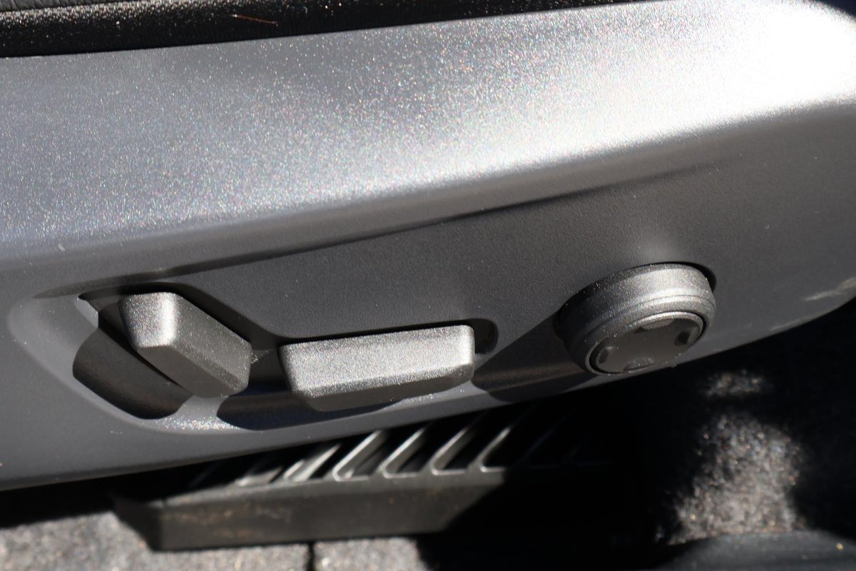 2021 Volvo XC40 T5 R-Design MY21 AWD image 17