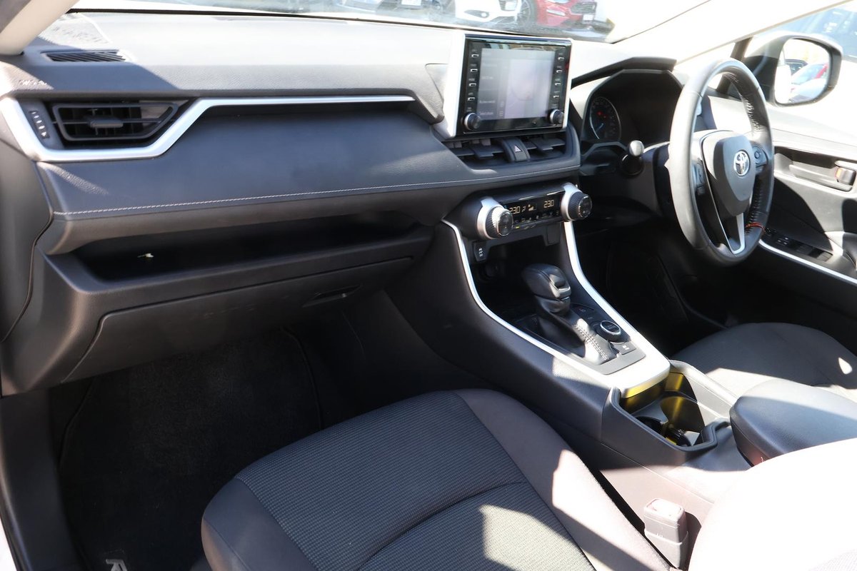 2021 Toyota RAV4 GX AXAH52R image 17