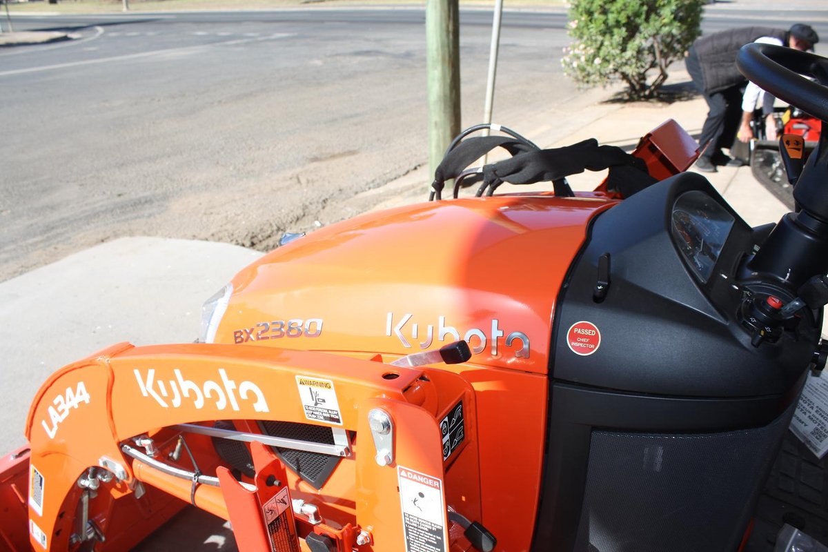 2025 Kubota Bx2380 image 10