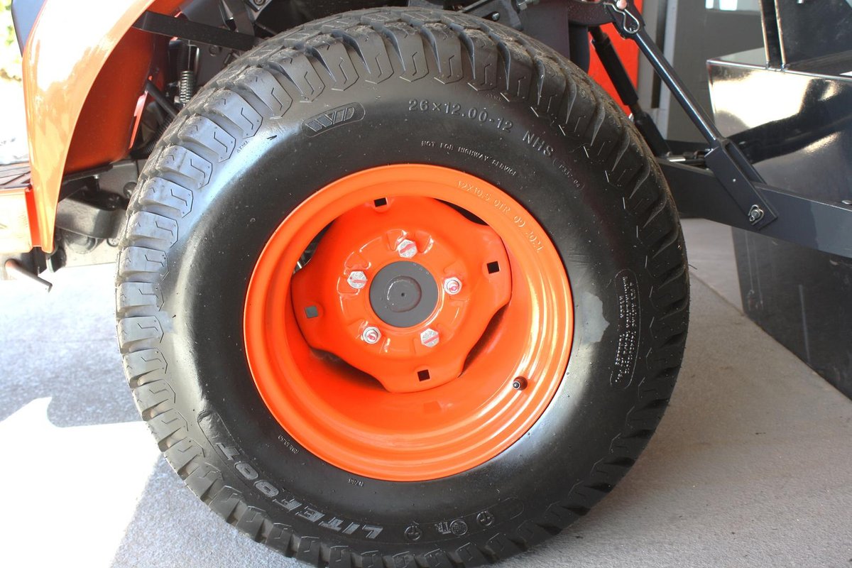 2025 Kubota Bx2380 image 8