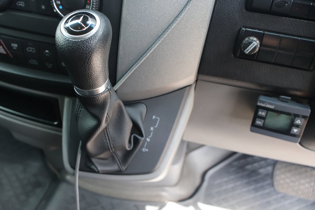 2016 MERCEDES BENZ SPRINTER 519 image 19