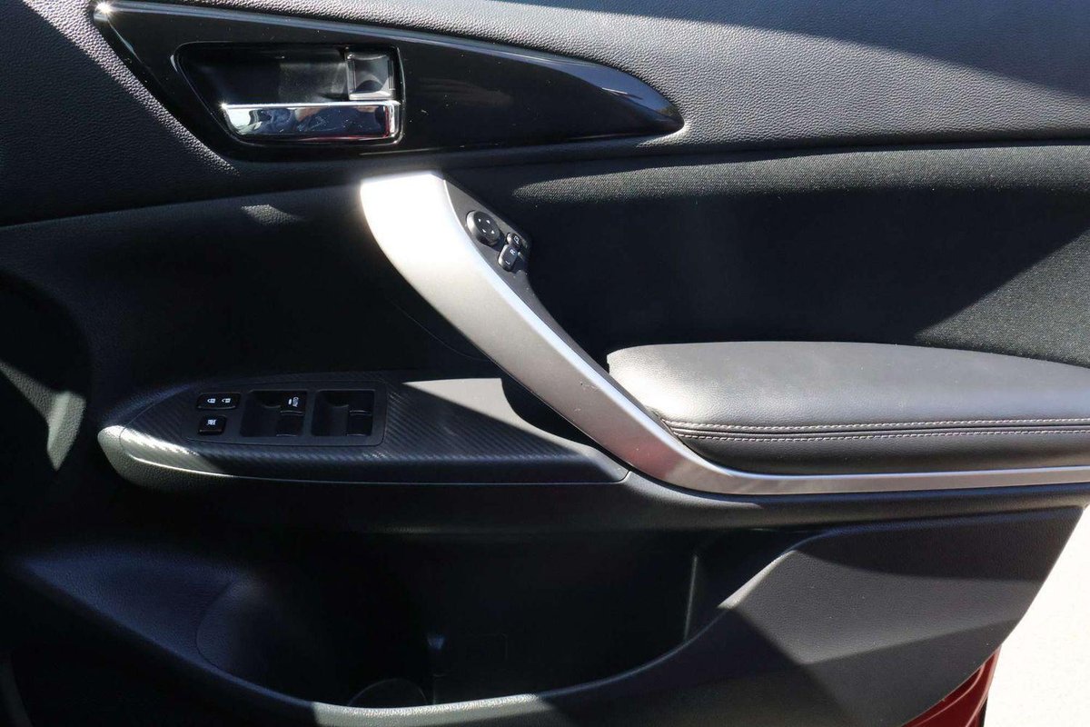 2022 Mitsubishi Eclipse Cross PHEV ES YB MY22 AWD image 22