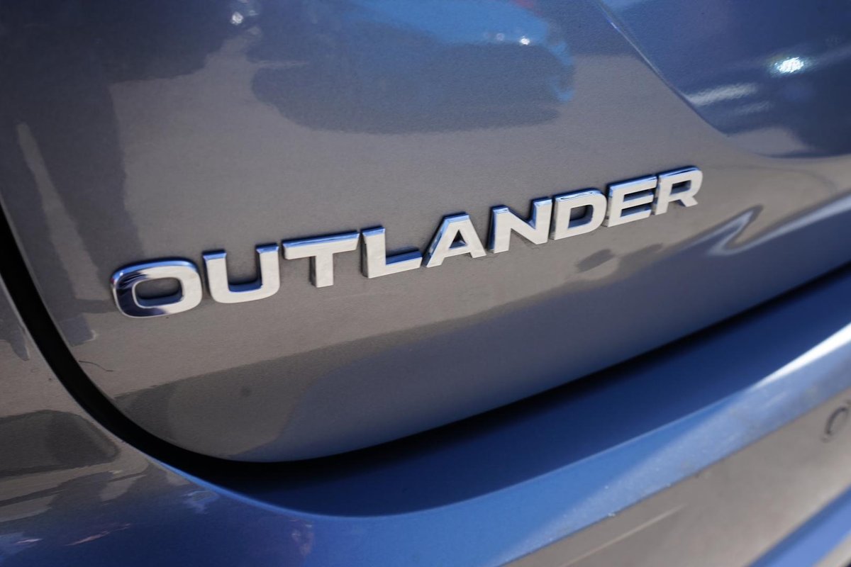 2022 Mitsubishi Outlander LS ZM MY22 image 14