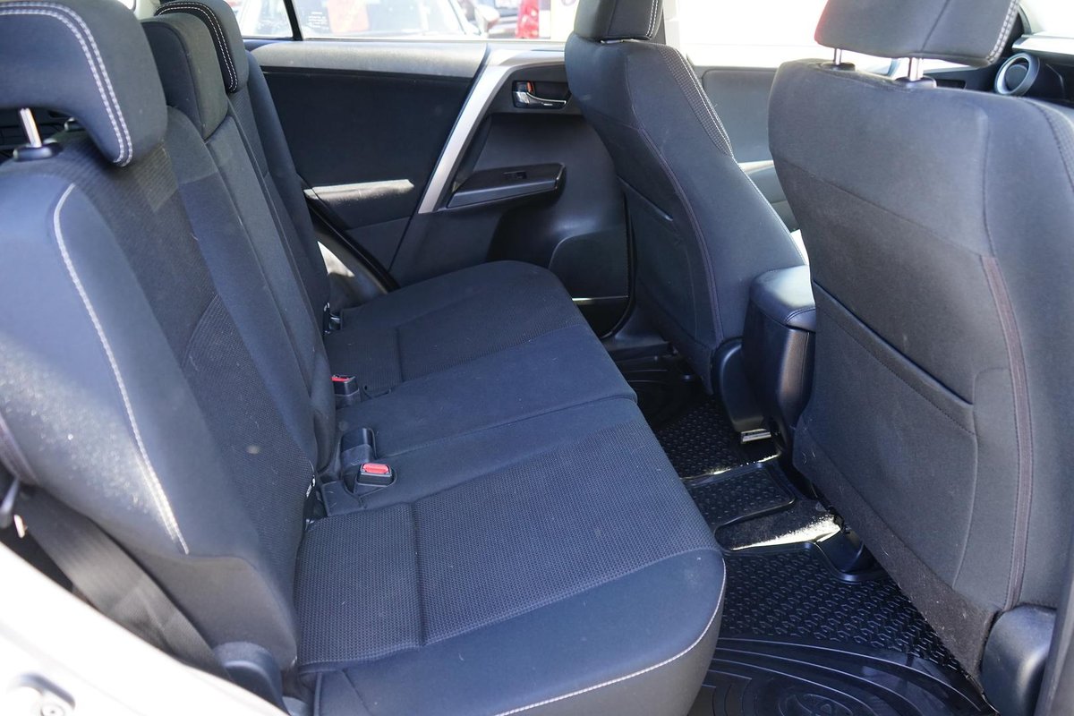 2018 Toyota RAV4 GXL ASA44R AWD image 11