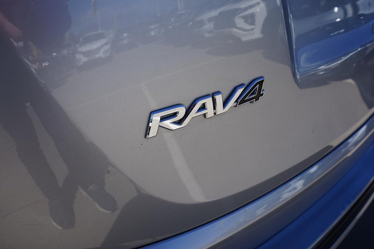 2018 Toyota RAV4 GXL ASA44R AWD image 14