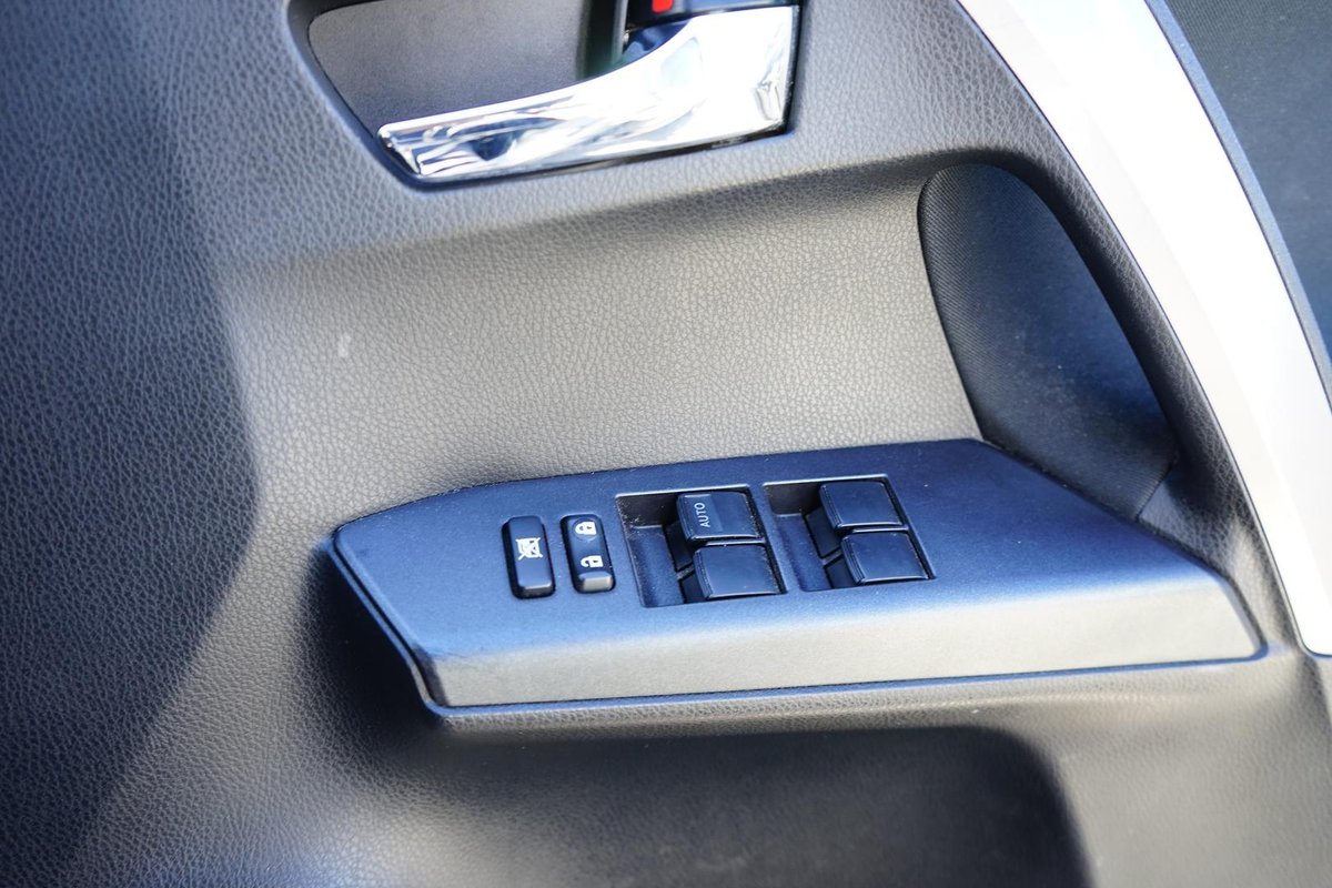 2018 Toyota RAV4 GXL ASA44R AWD image 23