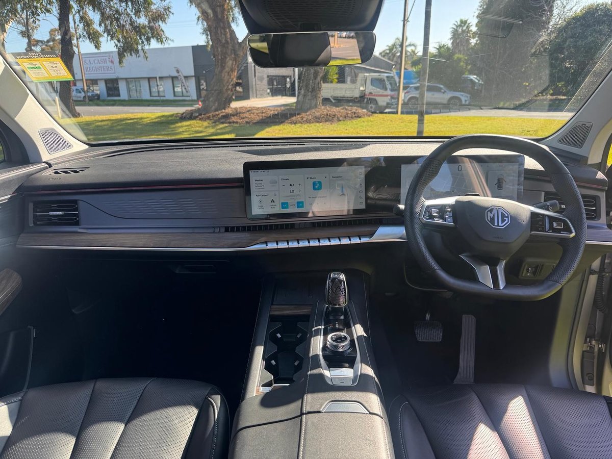 2025 MG QS Essence IS31 MY25 AWD image 11