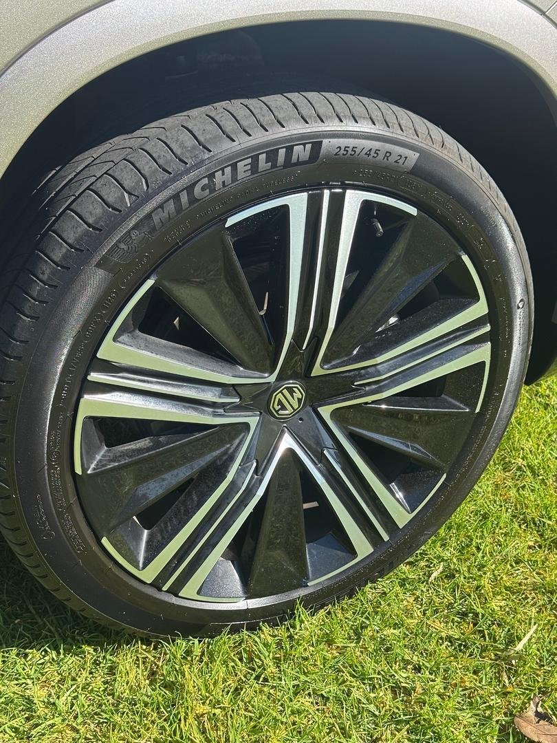 2025 MG QS Essence IS31 MY25 AWD image 27