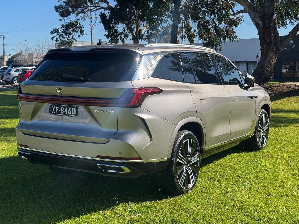 2025 MG QS Essence IS31 MY25 AWD image 7