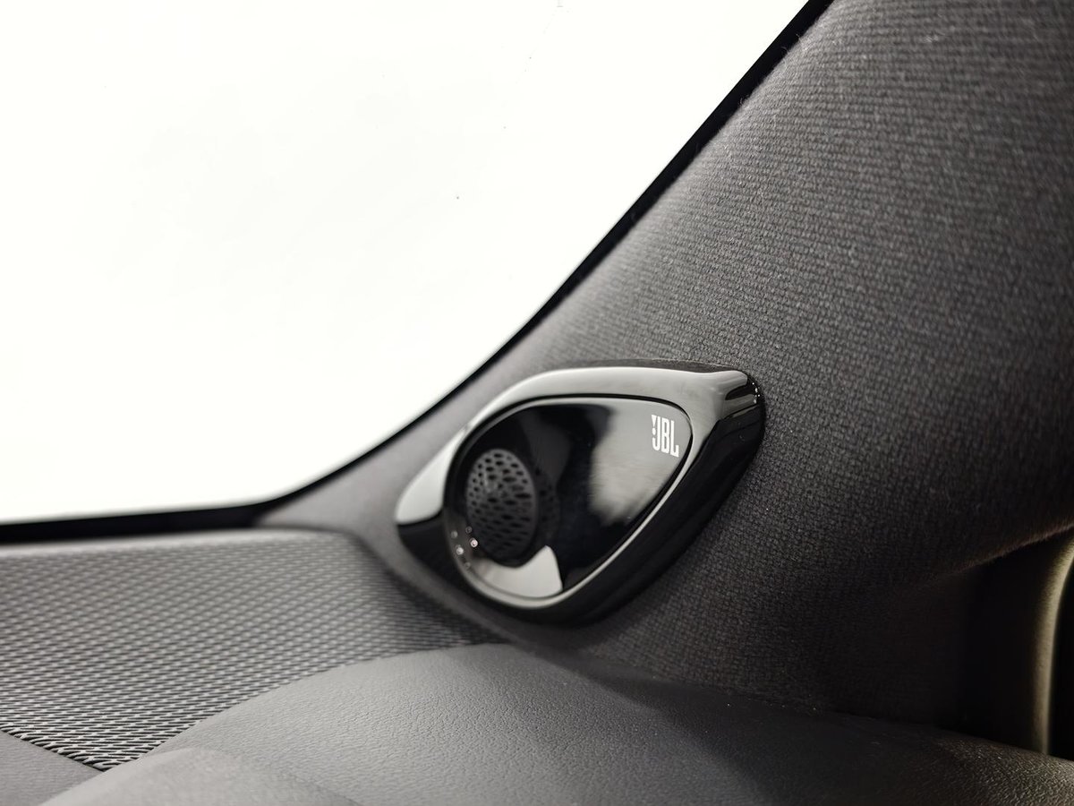 2019 Toyota Corolla ZR Hybrid ZWE211R image 16