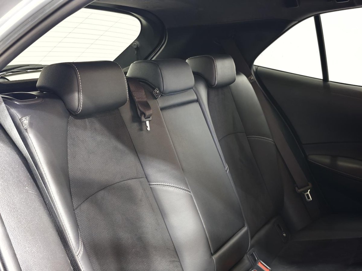 2019 Toyota Corolla ZR Hybrid ZWE211R image 18