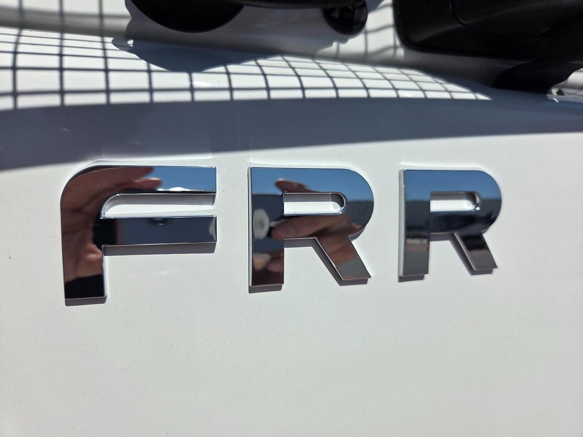 2019 Isuzu Frr 110-260 Auto 5 Ton Van And Lift image 17