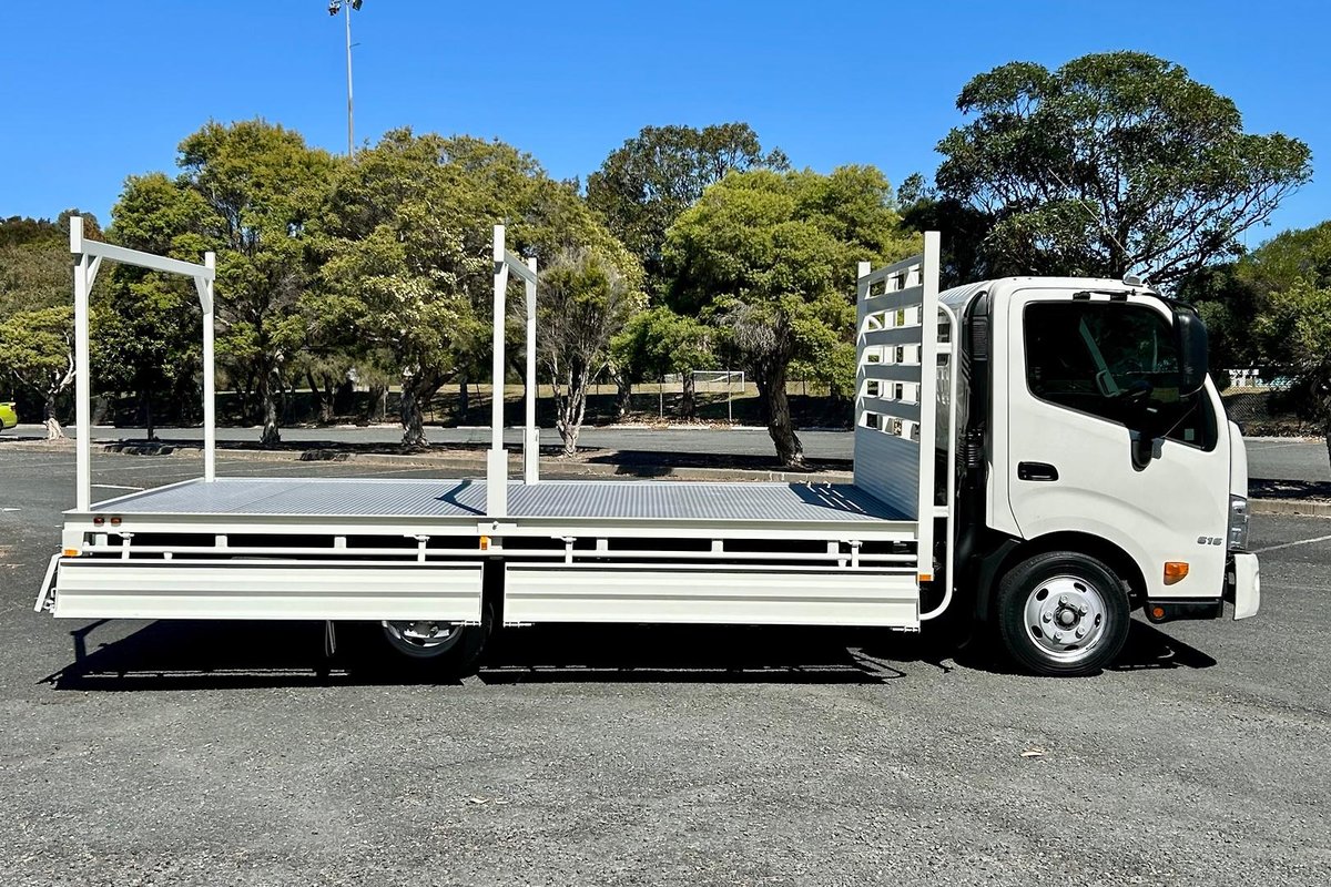 2020 Hino 300 Series 616 image 13