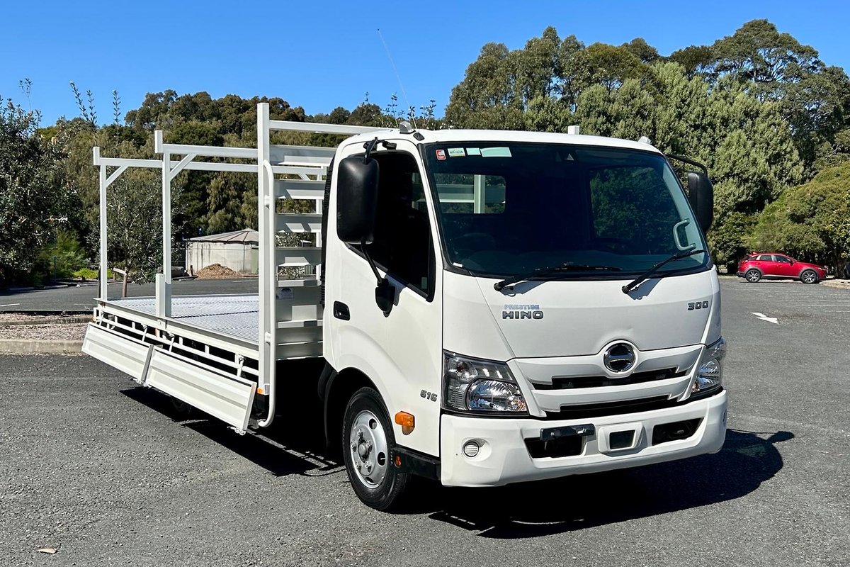2020 Hino 300 Series 616 image 11