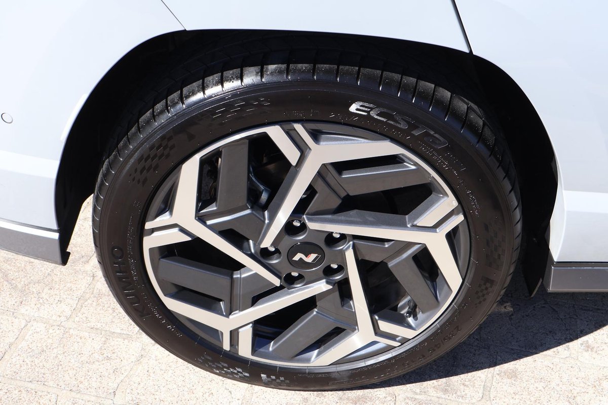 2025 Hyundai Kona Premium N Line SX2.V2 MY25 image 7