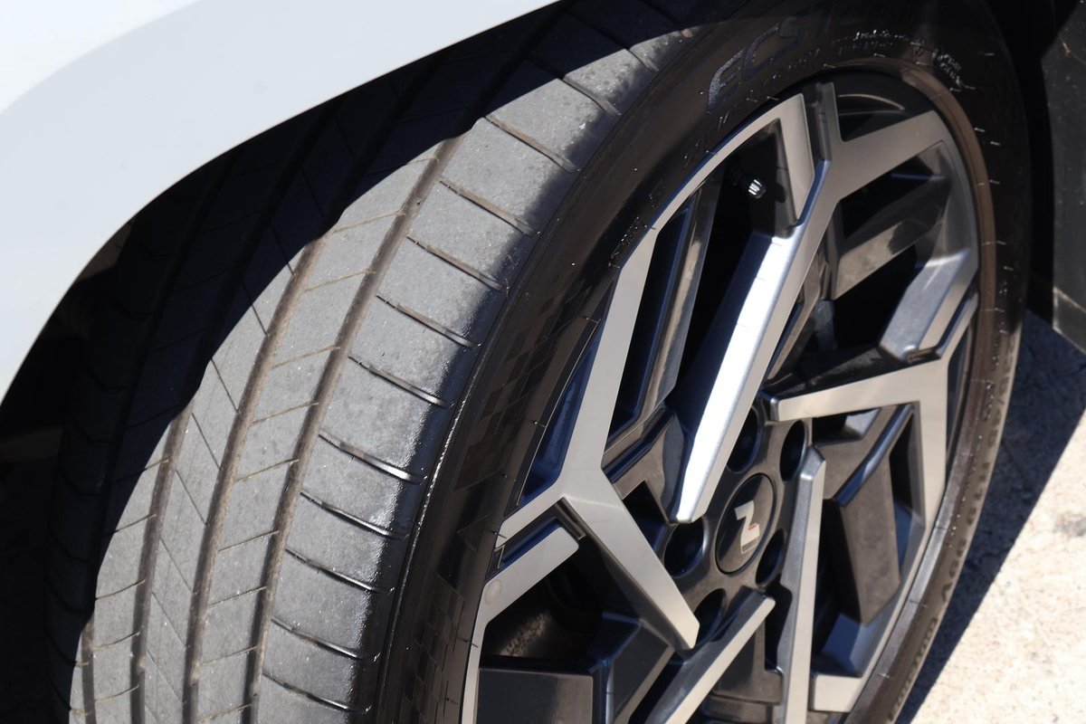 2025 Hyundai Kona Premium N Line SX2.V2 MY25 image 9