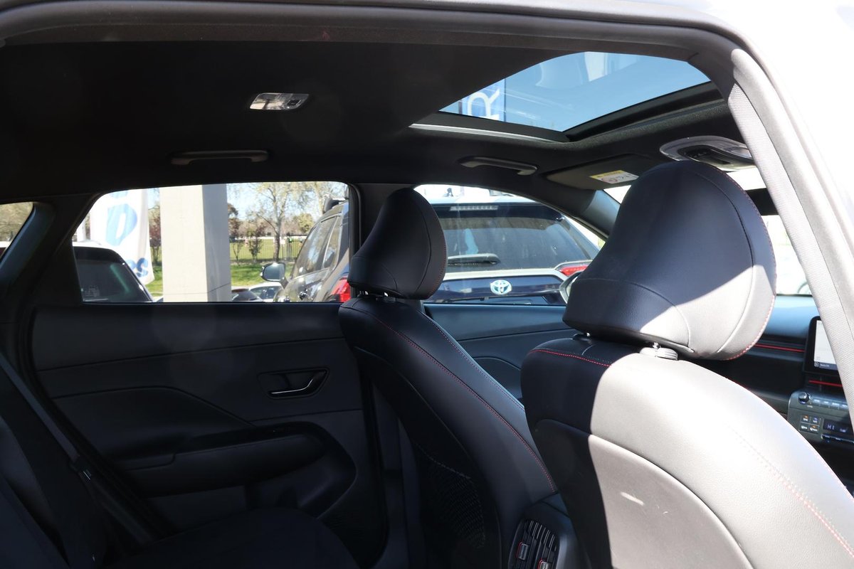 2025 Hyundai Kona Premium N Line SX2.V2 MY25 image 17