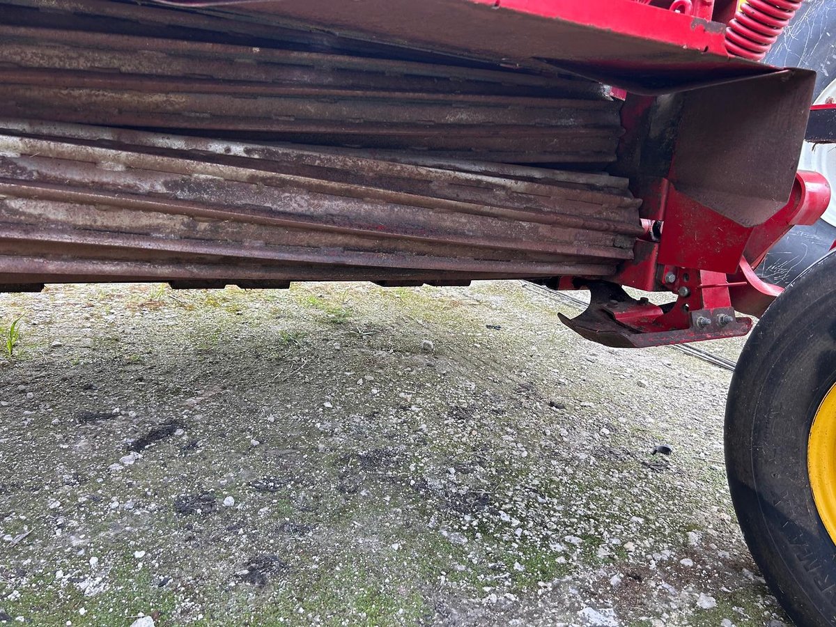 2019 New Holland 313 Discbine image 12