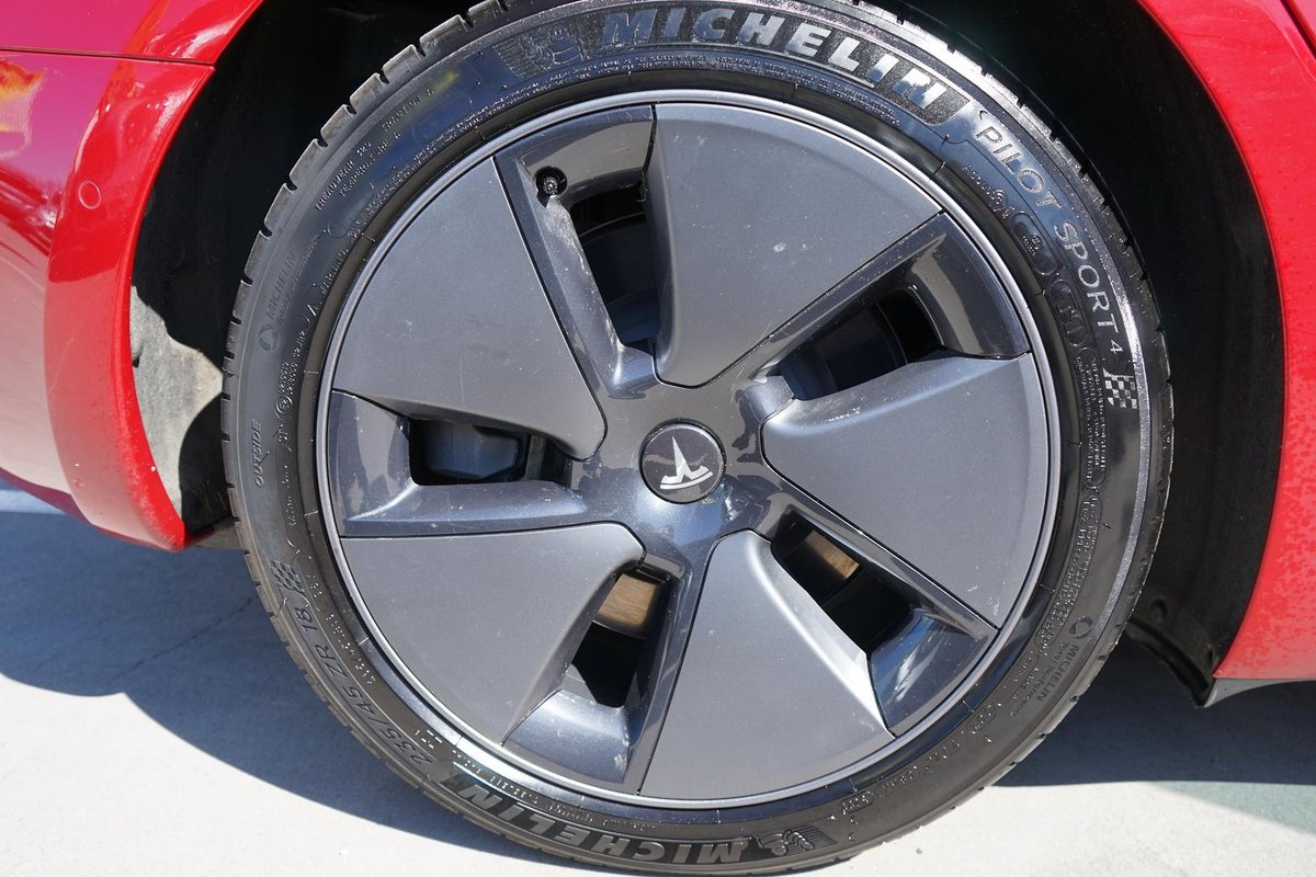 2022 Tesla Model 3 Rear-Wheel Drive image 19