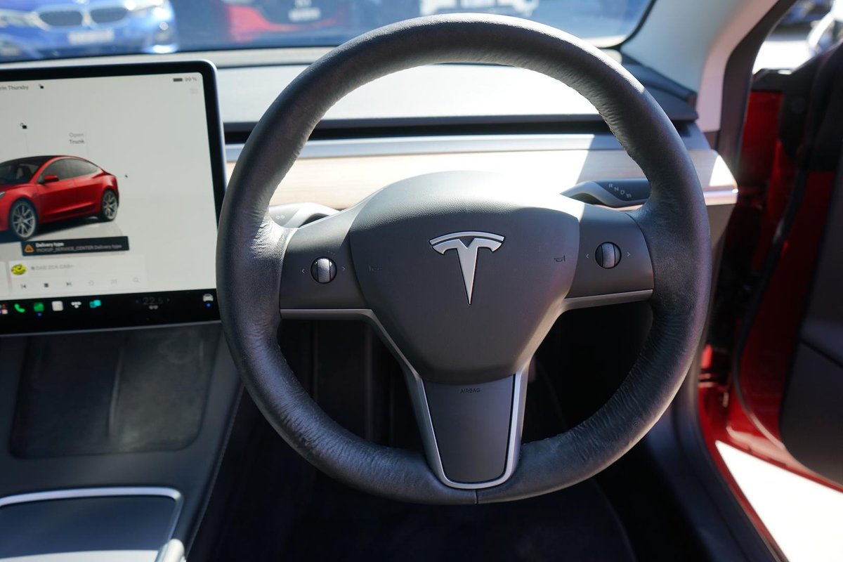 2022 Tesla Model 3 Rear-Wheel Drive image 9