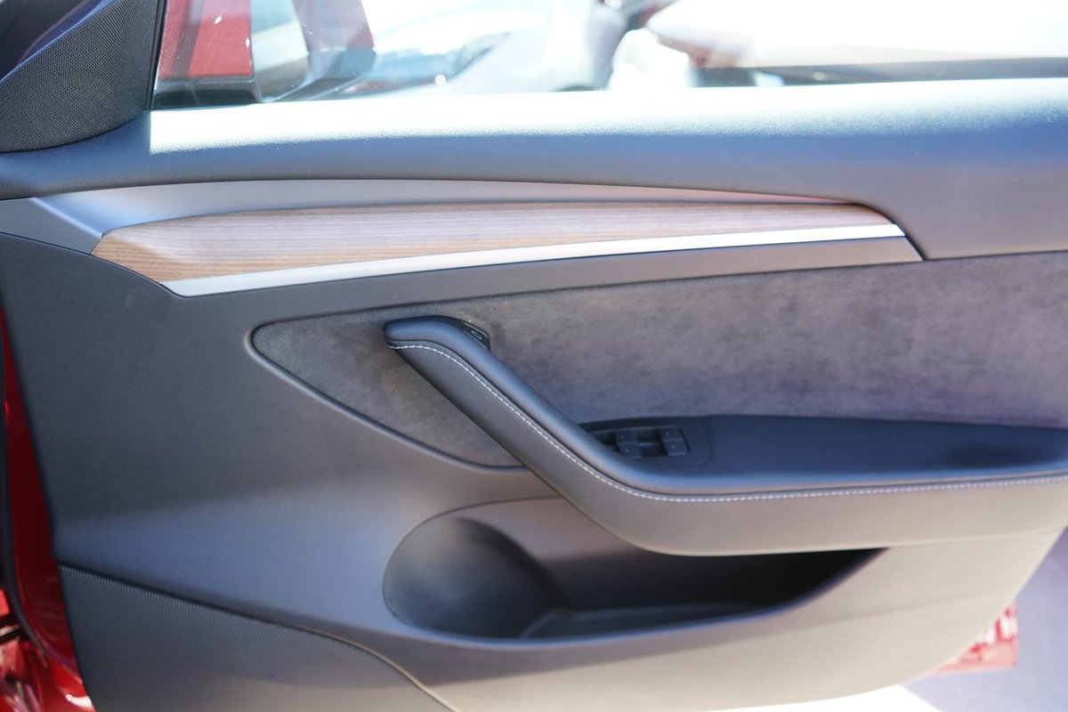 2022 Tesla Model 3 Rear-Wheel Drive image 18