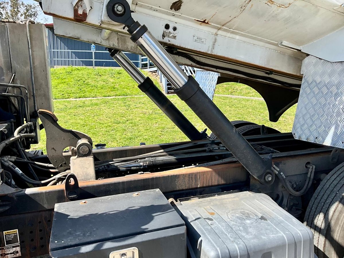 2019 Mercedes-Benz Econic 2630 image 9