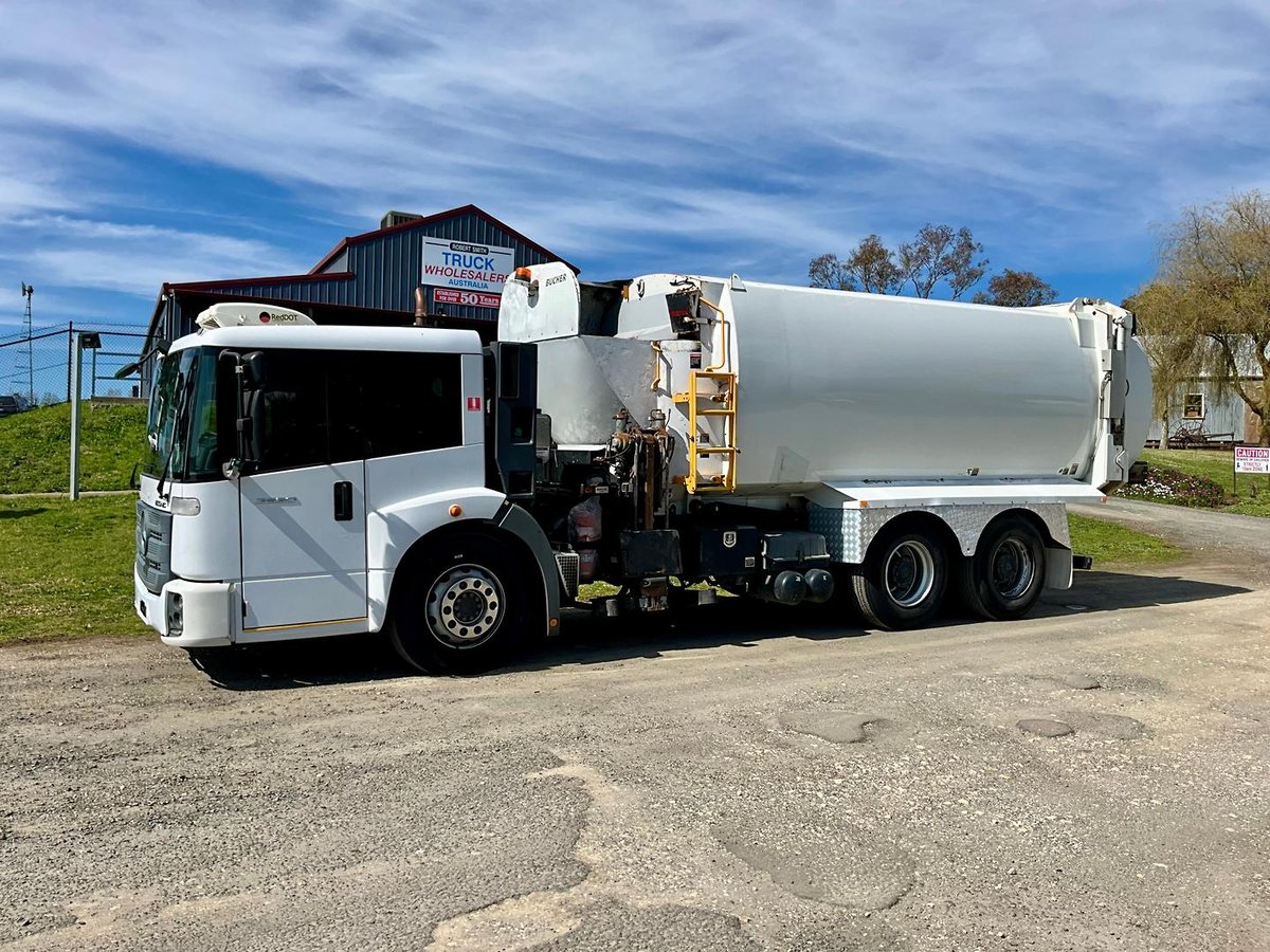 2019 Mercedes-Benz Econic 2630 image 13