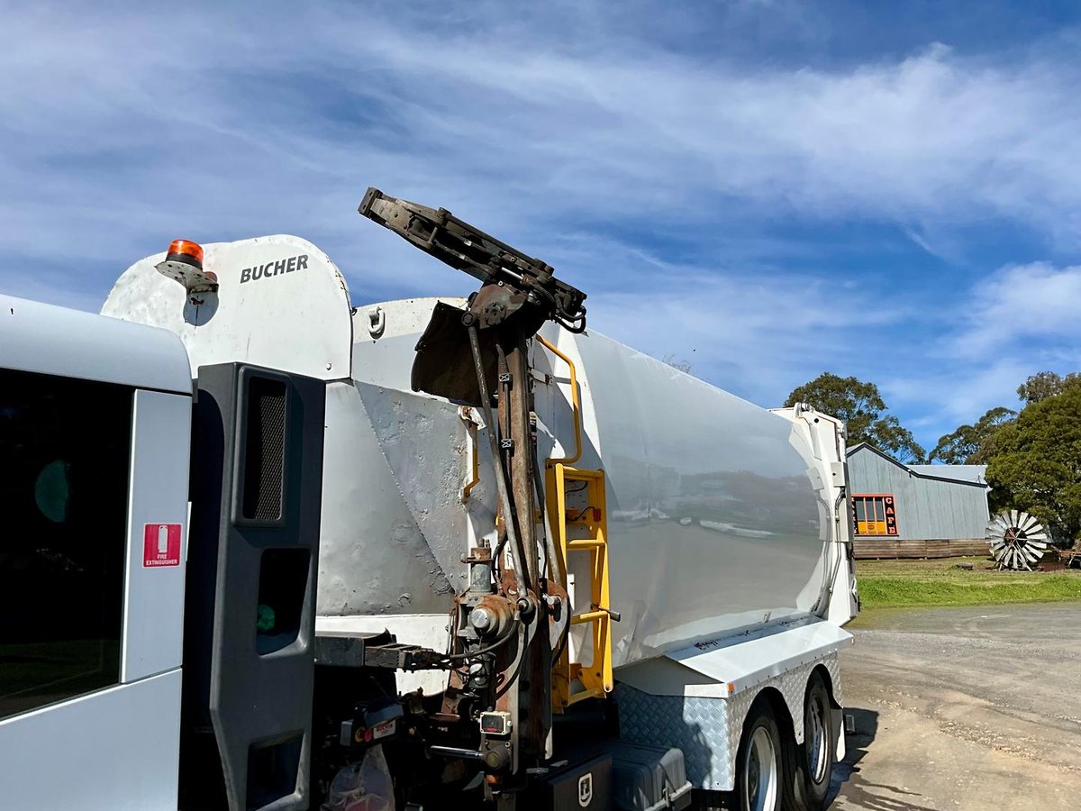 2019 Mercedes-Benz Econic 2630 image 8